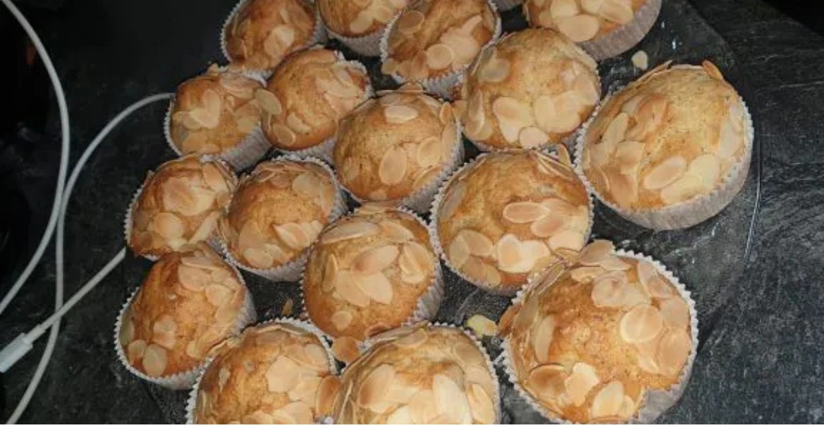 Almond Muffins Recipe