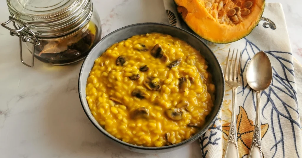 Creamy Pumpkin and Mushroom Risotto: A Delicious Fall Comfort Food